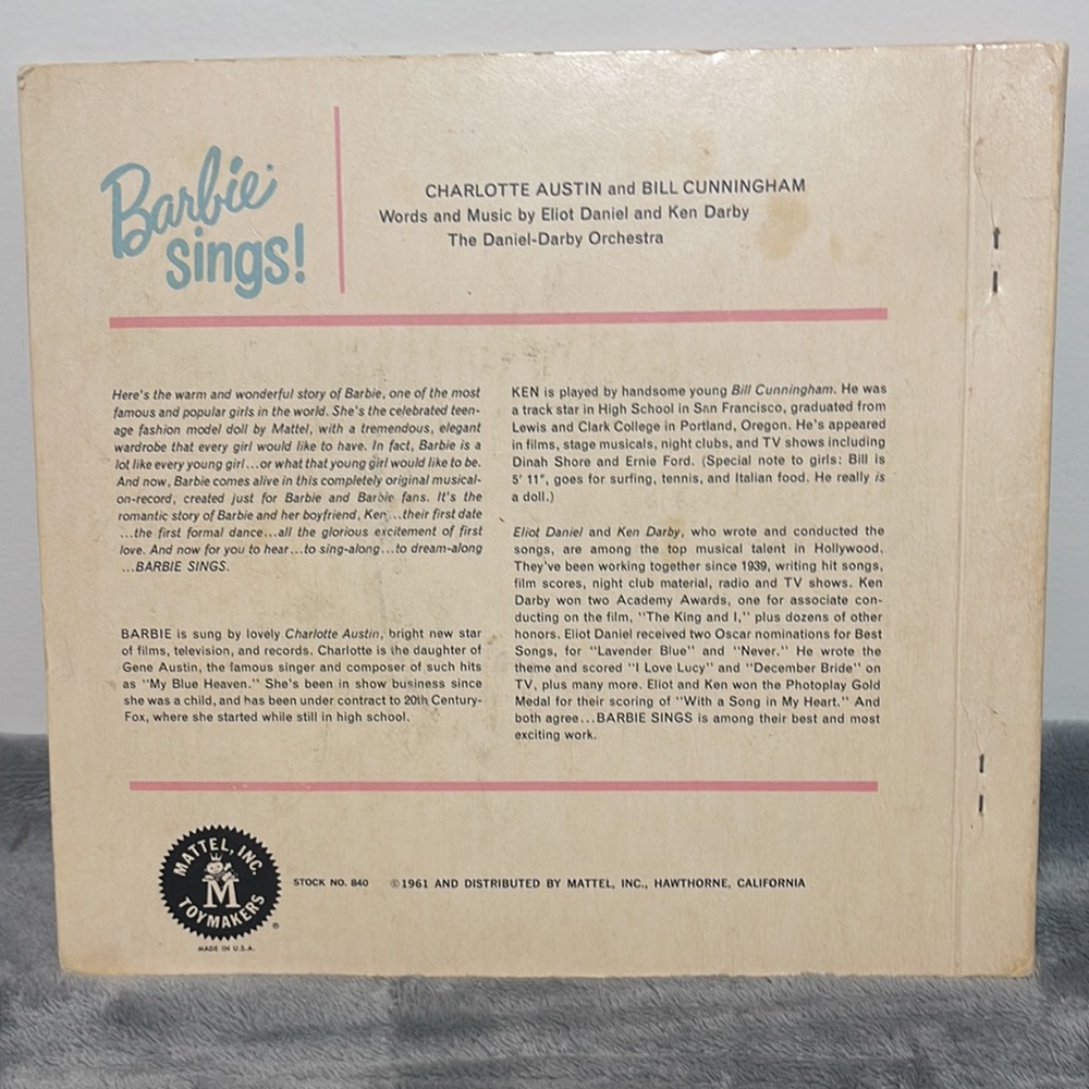 Barbie Sings! 45 RPM Single-book of 3 - Picture 3 of 9